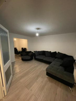 *THE EXCLUSIVE PROPERTY* A HOME AWAY FROM HOME
